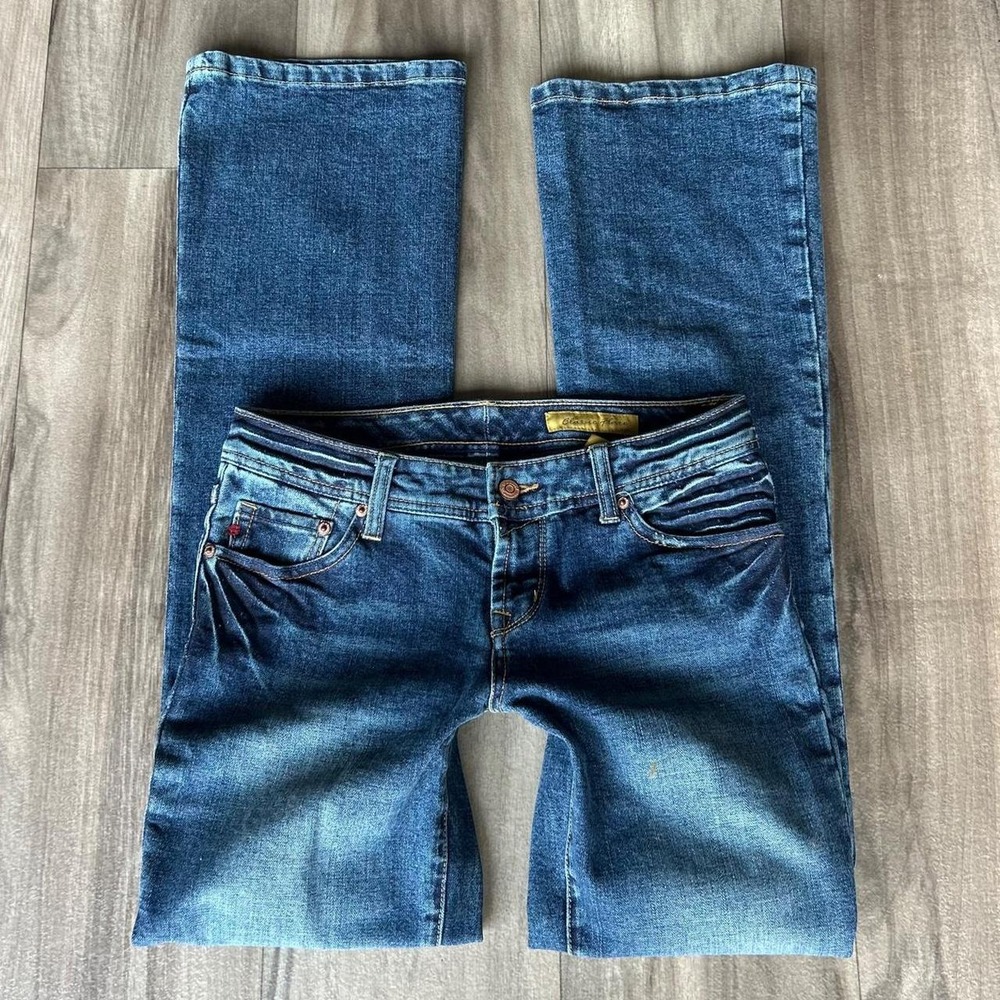 Sick Y2K 2000s low rise bootcut jeans Seven Size 29